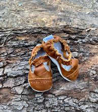 Load image into Gallery viewer, Lacey T-Bar - Light Vintage