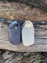 Load image into Gallery viewer, Classic Loafers - Navy