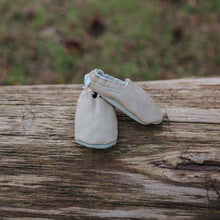 Load image into Gallery viewer, Classic Loafers- Caramel