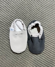 Load image into Gallery viewer, Fleece Slipper - Grey